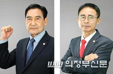 왼쪽으로 부터 제8대 의정부시의회 후반기 의장단에 선출된 오범구 의원(의장), 구구회 의원(부의장)