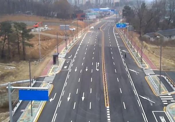 지난 30일 임시 개통한 '삼숭~만송 간 도로'(사진설명)