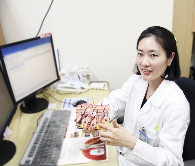가톨릭대학교 의정부성모병원 피부과 이영복 교수