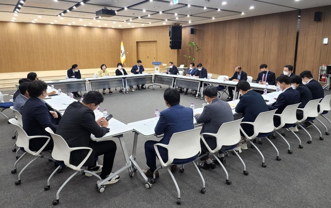 지난 25일 열린 경기도의회 국민의힘 부대표단 회의 모습.(사진설명)
