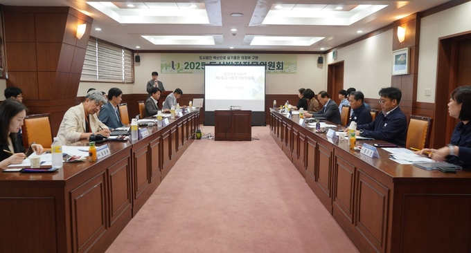 지난 20일 개최된 의정부도시공사 '2025 제2차 도시발전자문위원회' 회의 모습.(사진설명)