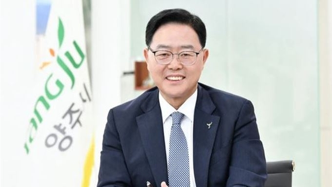 '식사제공 혐의' 강수현, 항소심도 벌금 90만원…직 유지·선거 출마 가능